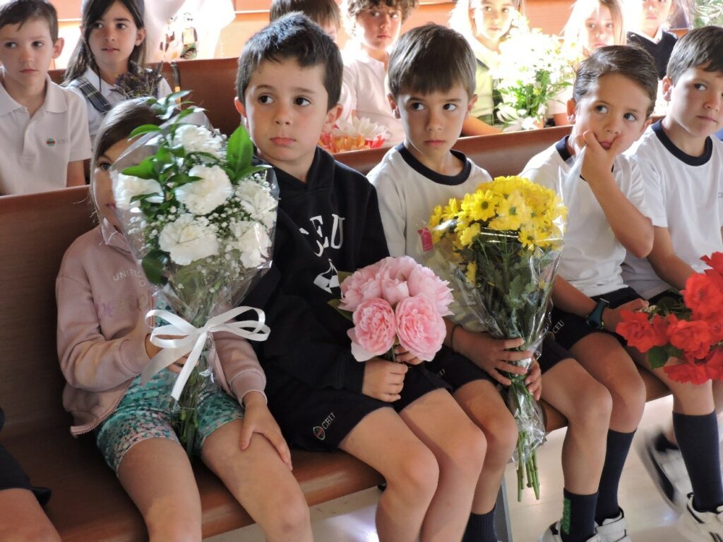 10 &bull; Educación Infantil del Colegio CEU San Pablo Sevilla celebra el mes de mayo dedicado a la Virgen María