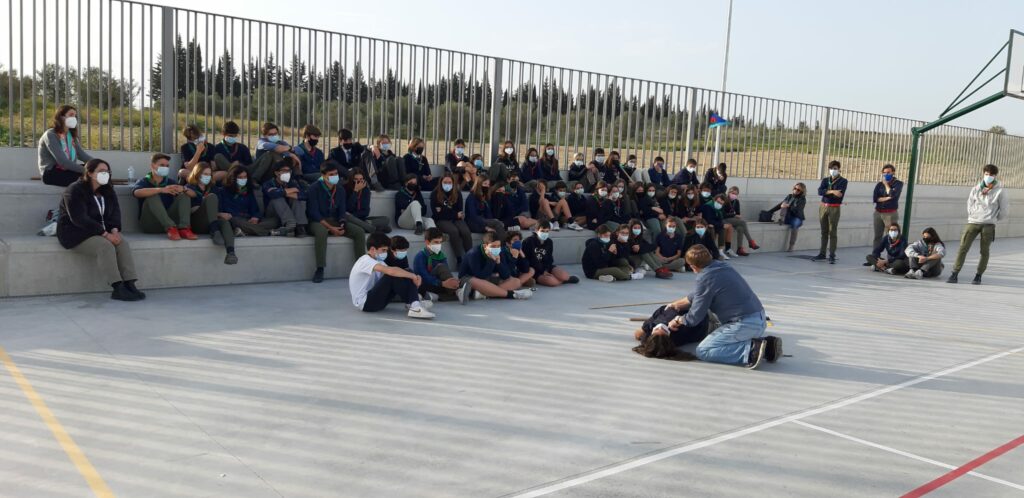 1 3 3 &bull; El grupo Scouts del Mar del Colegio CEU San Pablo Sevilla reciben formación sobre primeros auxilios