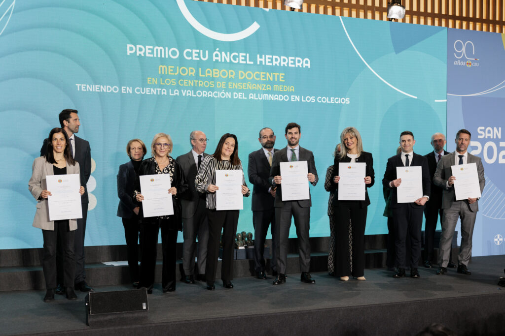 1 52652254213 5739d74a1c o &bull; Alumnos y profesores de los centros CEU Andalucía obtienen el Premio Herrera Oria 2023
