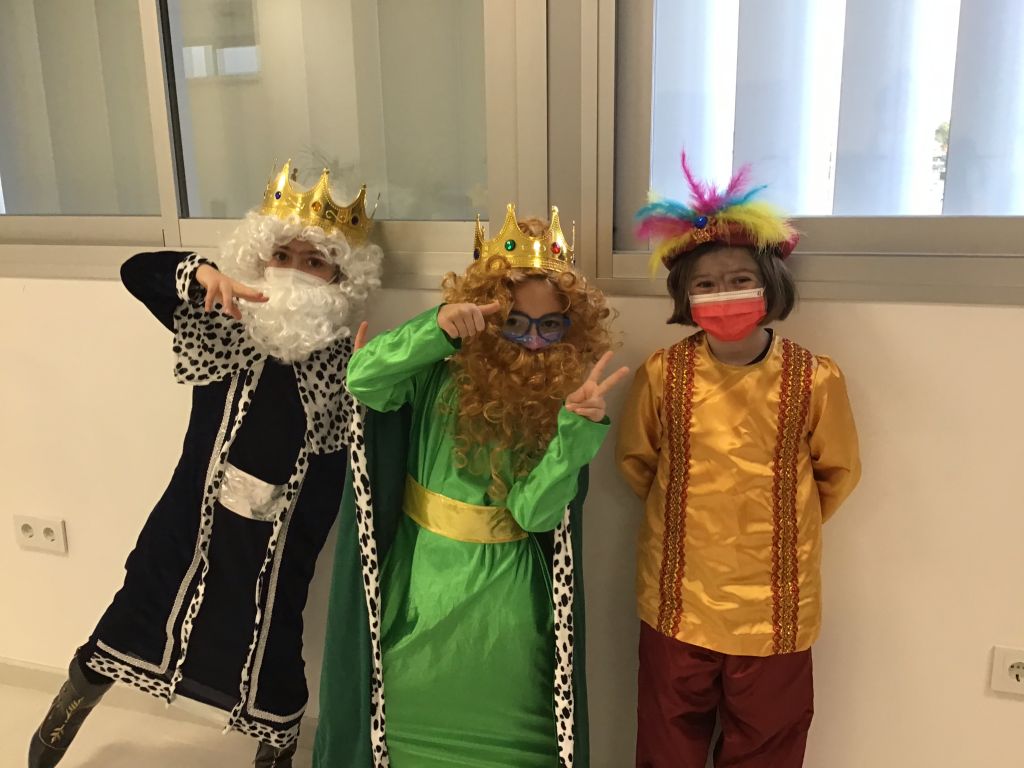 1 AA56D12D 8733 448B A283 05AF0632ADEA • Alumnos de Educación Primaria del Colegio CEU San Pablo Sevilla representan la obra que han preparado en el taller de Teatro