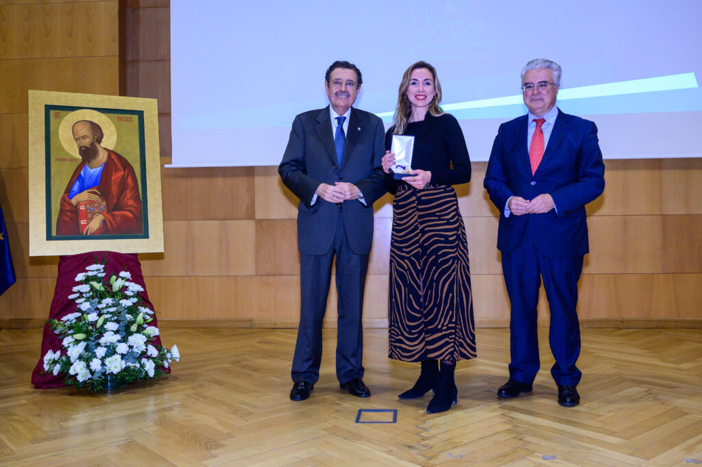 1 CEU XXVIII S.Pablo 1000 1 &bull; Premios al compromiso, la dedicación y la excelencia en la XXVIII Noche de San Pablo