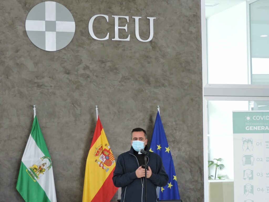 1 DSCN6749 &bull; El Colegio CEU San Pablo Sevilla celebra el Día de la Paz