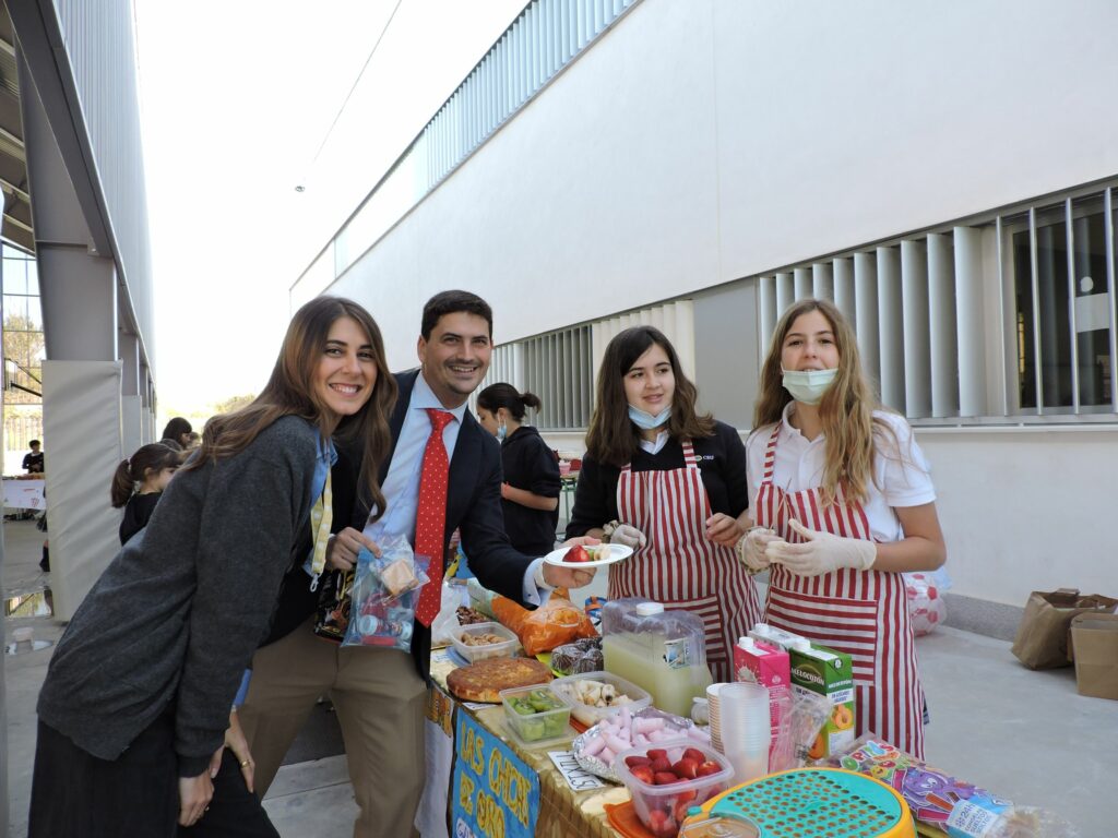 1 DSCN7847 &bull; El Colegio CEU San Pablo Sevilla celebra su Business Market