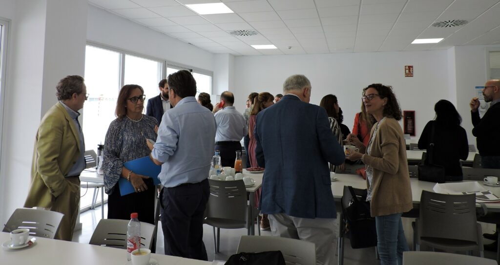 1 DSCN9120 &bull; Primera sesión del Aula de Familia en el Colegio CEU San Pablo Sevilla