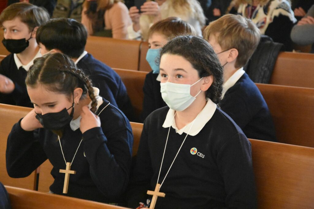 1 DSC 0040 &bull; Ceremonia de renovación de la Promesas del Bautismo en el Colegio CEU San Pablo sevilla