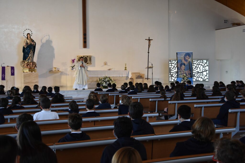 1 DSC 01341 1 &bull; El Colegio CEU San Pablo Sevilla celebra el Día de San José