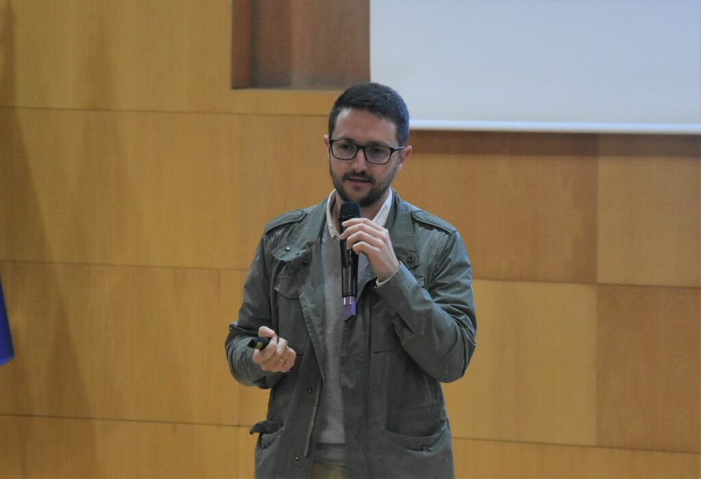 1 DSC 0379 &bull; Los alumnos de Bachillerato del Colegio CEU San Pablo Sevilla participan en un retiro de Cuaresma