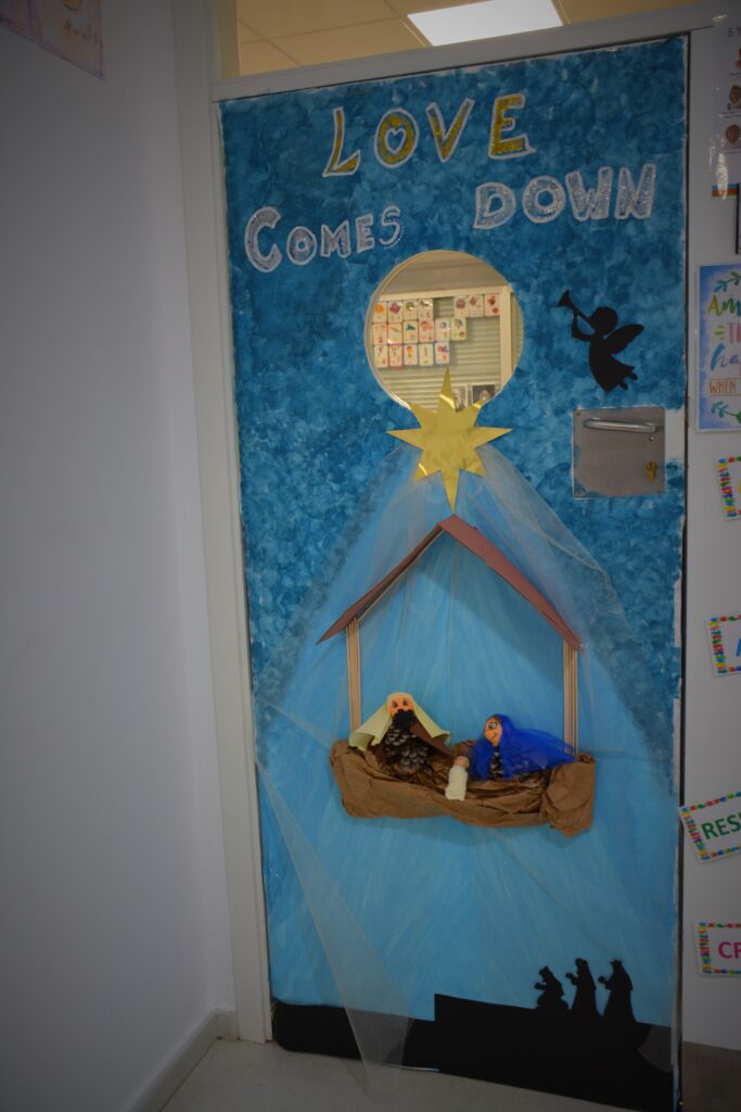 1 DSC 0550 &bull; Gran acogida de la Chocolatada Solidaria y Mercadillo Navideño del AMPA del Colegio