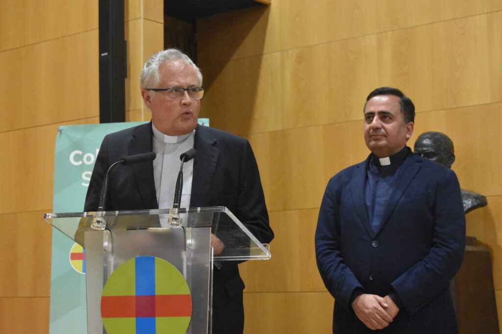 1 DSC 1950 &bull; “Elegid una universidad que, además de mantener elevado nivel académico, enfatice su papel como transmisora de virtudes y valores”