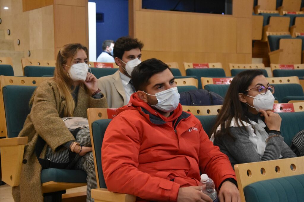 1 DSC 2191 1 &bull; Gregorio Luri Medrano, en el Aula de Familia del Colegio CEU San Pablo Sevilla