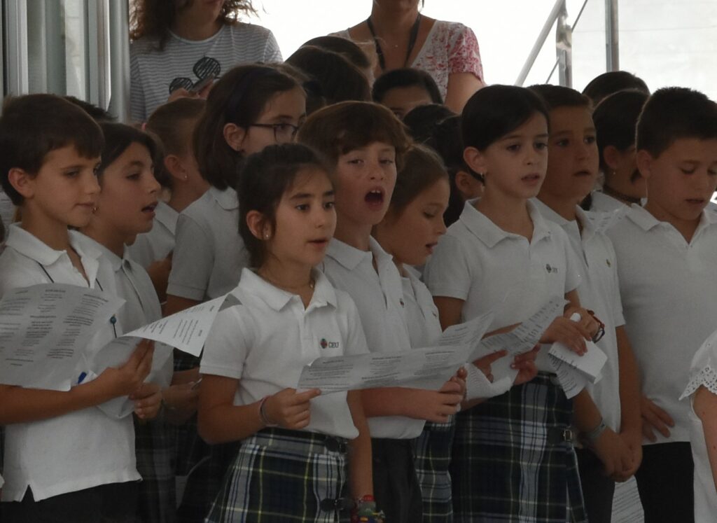1 DSC 3350 &bull; El Colegio CEU San Pablo Sevilla celebra el Corpus Christi