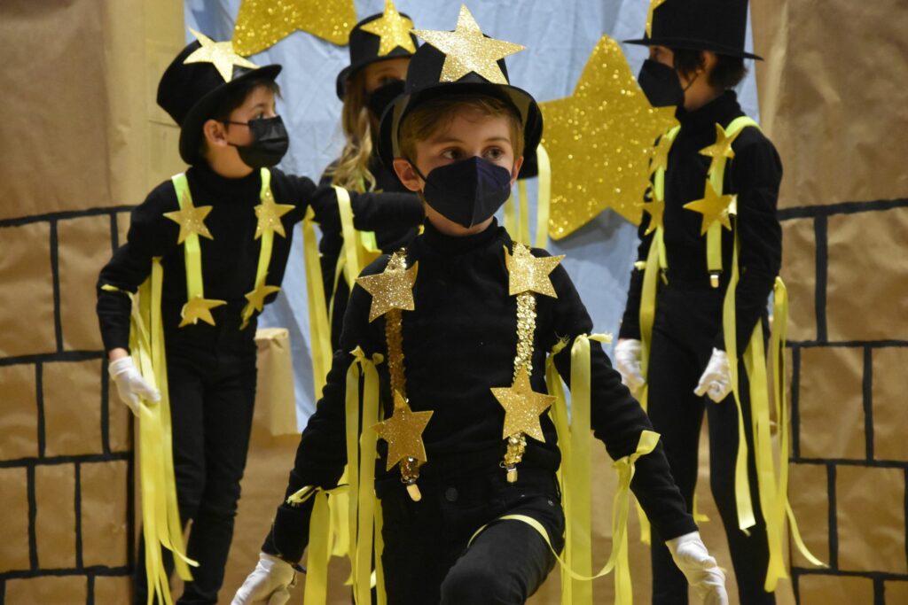 1 DSC 3381 &bull; Los alumnos de 1º y 2º de Educación Primaria del Colegio CEU San Pablo Sevilla realizan sus actuaciones de Navidad