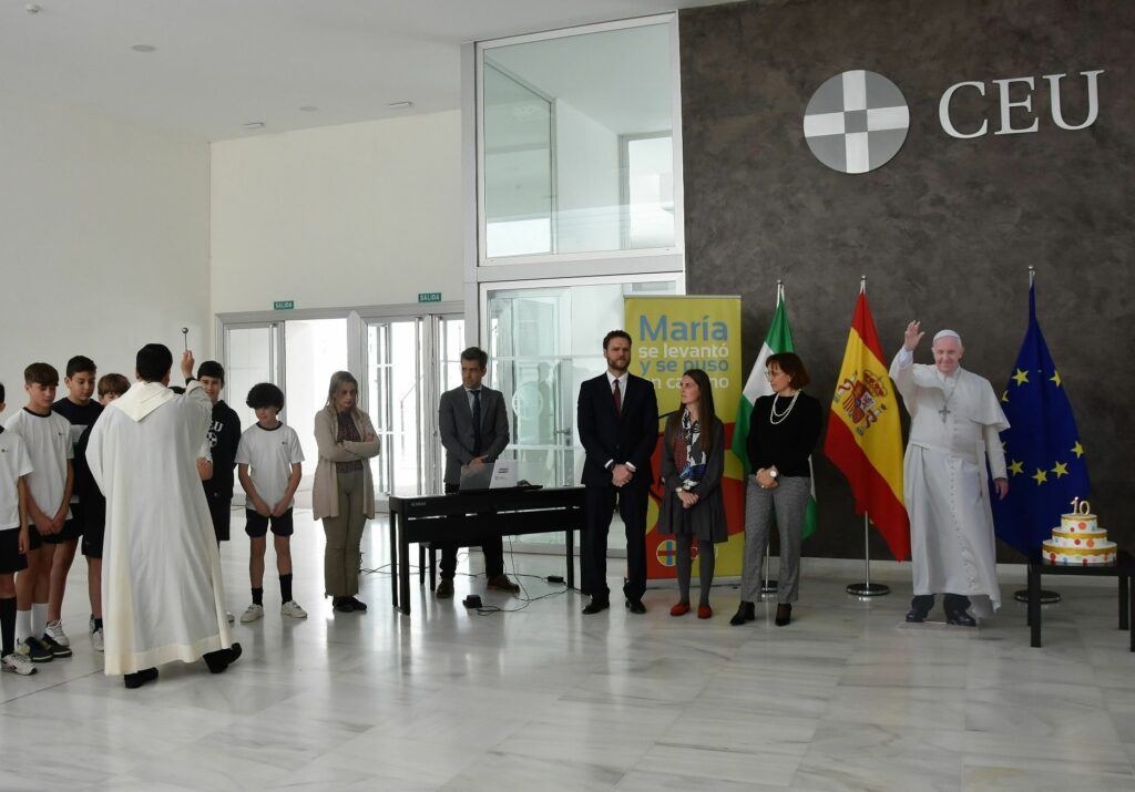 1 DSC 3630 &bull; CEU Andalucía conmemora el 10º aniversario de la elección del Papa Francisco