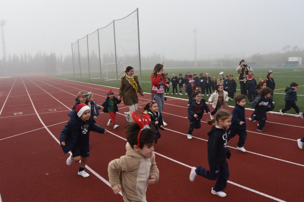 1 DSC 3858 &bull; El Cartero Real visita el Colegio CEU San Pablo Sevilla