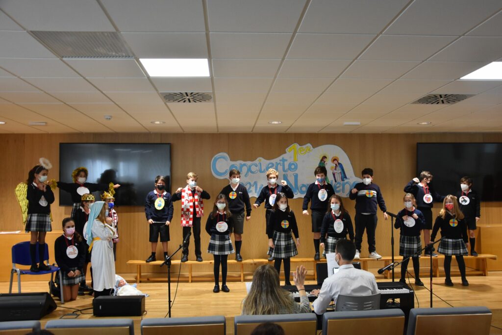 1 DSC 4032 &bull; Alumnos de Educación Primaria del Colegio CEU San Pablo Sevilla participan en el tradicional Certamen de Villancicos