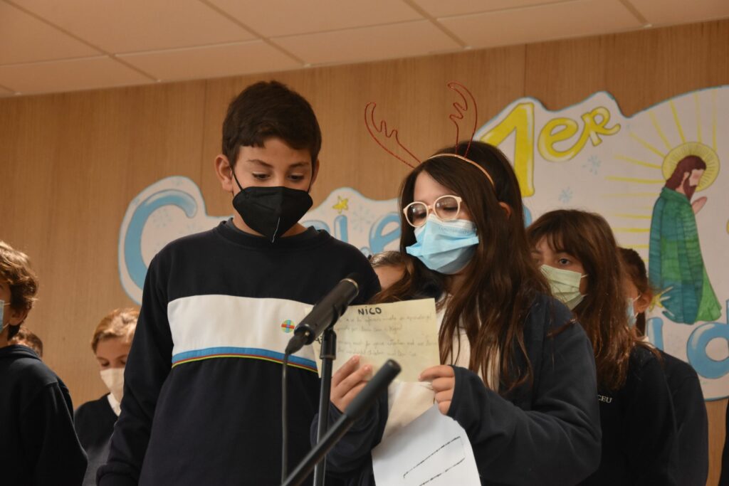 1 DSC 4105 &bull; Alumnos de Educación Primaria del Colegio CEU San Pablo Sevilla participan en el tradicional Certamen de Villancicos