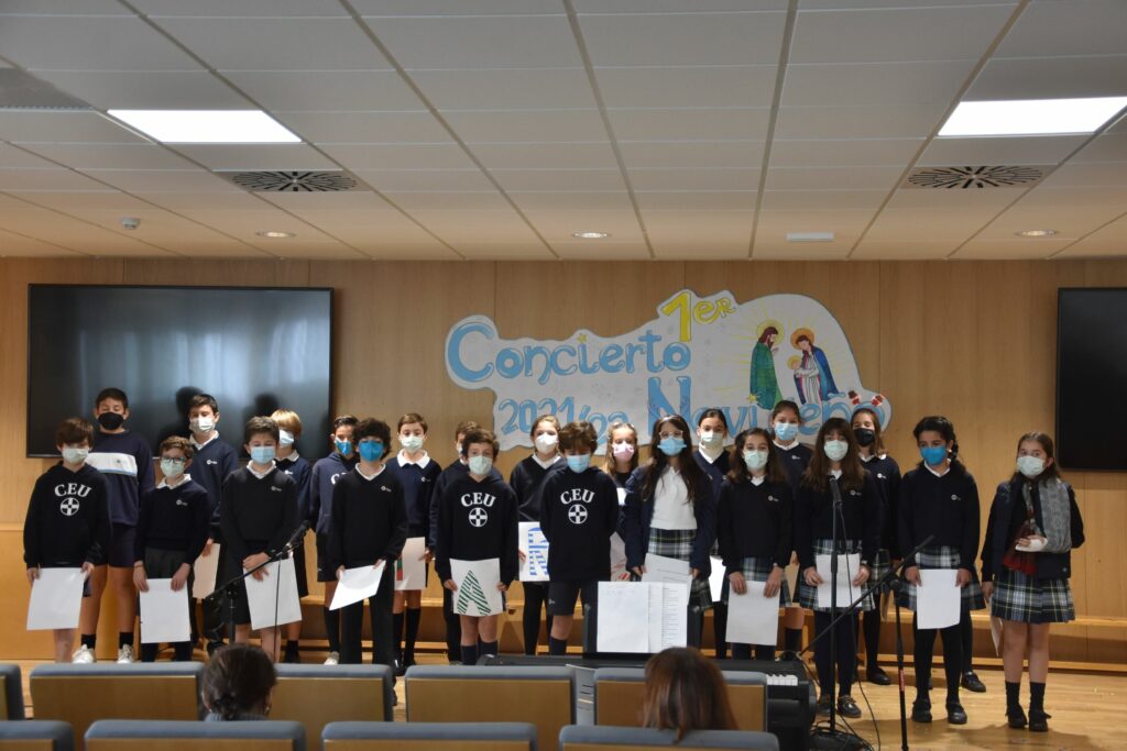 1 DSC 4107 &bull; Alumnos de Educación Primaria del Colegio CEU San Pablo Sevilla participan en el tradicional Certamen de Villancicos