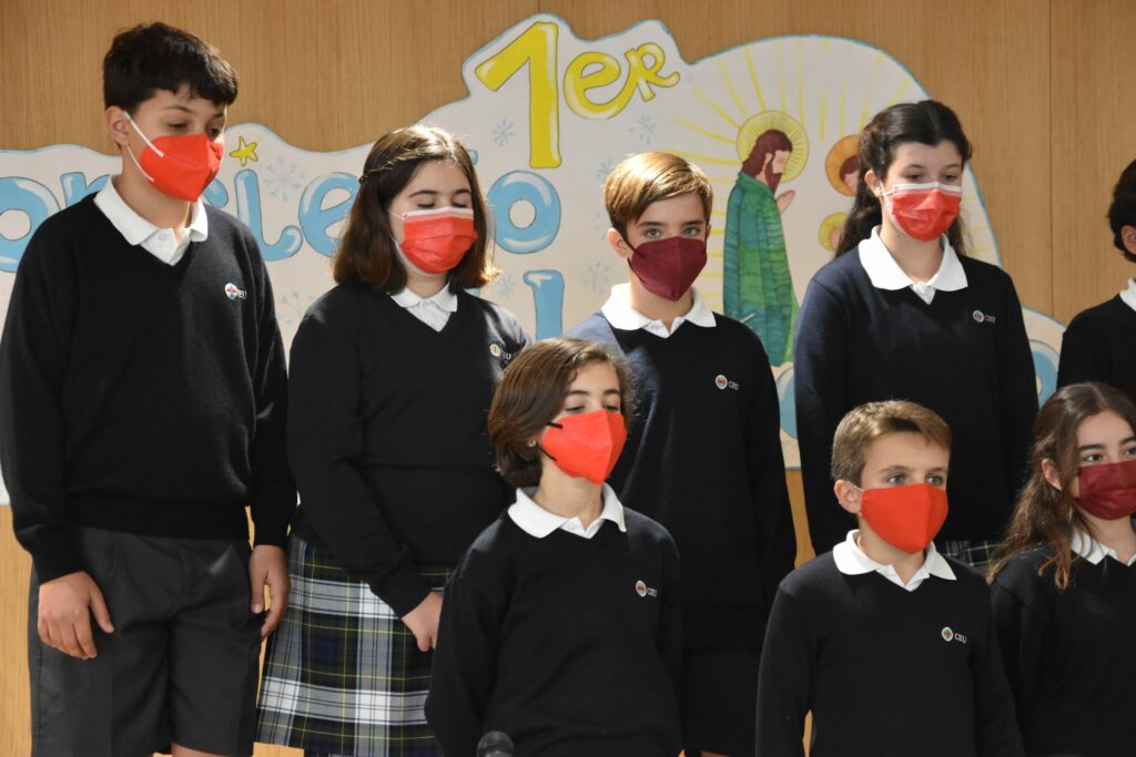 1 DSC 4162 &bull; Alumnos de Educación Primaria del Colegio CEU San Pablo Sevilla participan en el tradicional Certamen de Villancicos