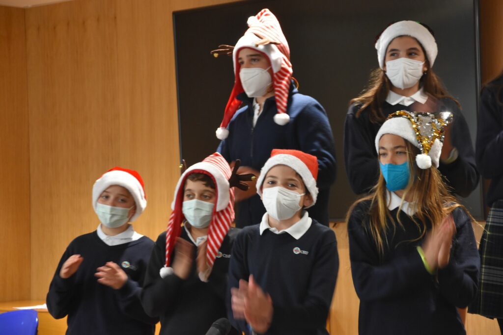 1 DSC 4189 &bull; Alumnos de Educación Primaria del Colegio CEU San Pablo Sevilla participan en el tradicional Certamen de Villancicos