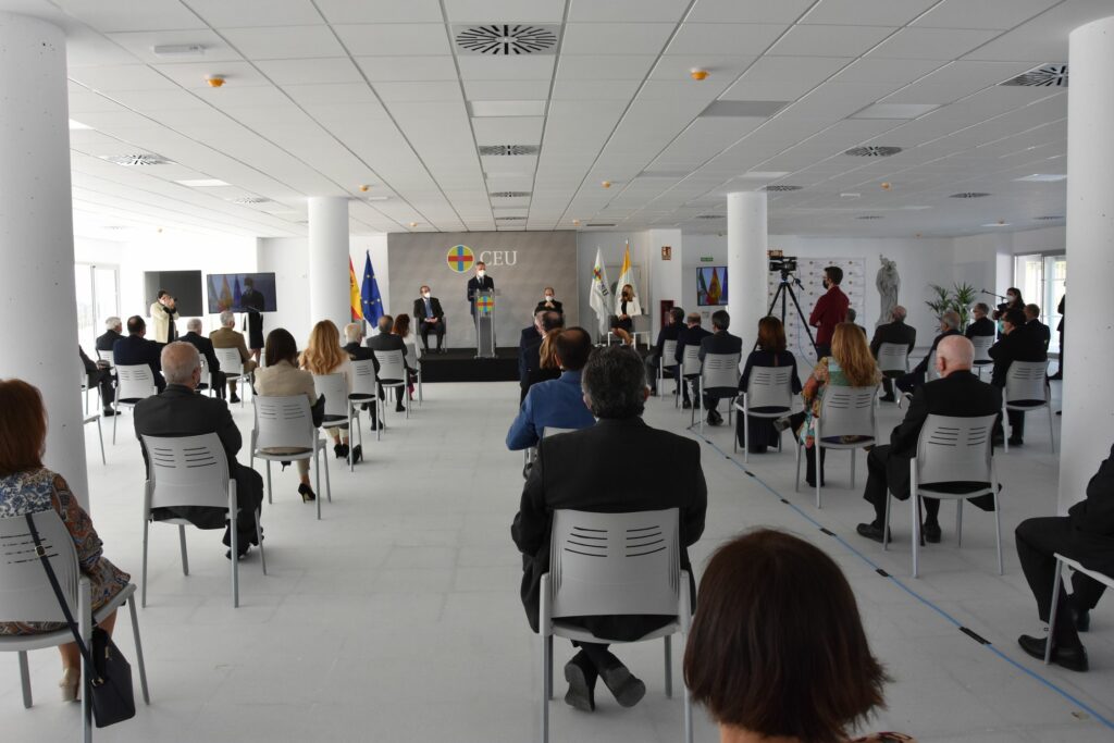 1 DSC 4248 2 &bull; El Colegio CEU San Pablo Sevilla amplía sus instalaciones e inaugura la nueva etapa de Bachillerato