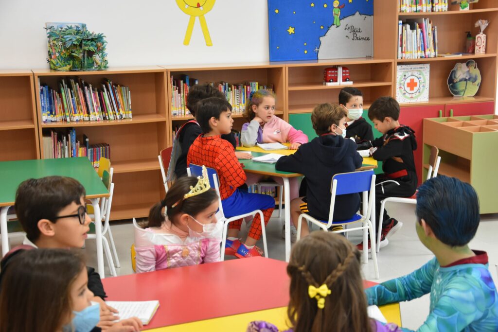 1 DSC 4519 • Alumnos del Colegio CEU San Pablo Sevilla celebran el Día del Cuento
