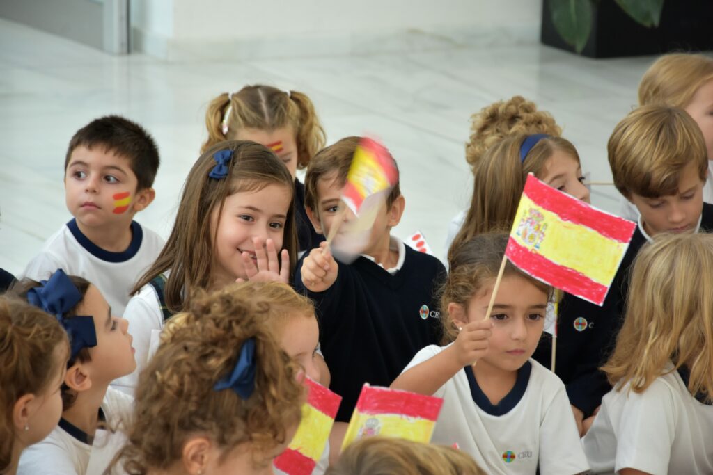 1 DSC 4817 &bull; El Colegio CEU San Pablo Sevilla celebra el Día de la Fiesta Nacional de España