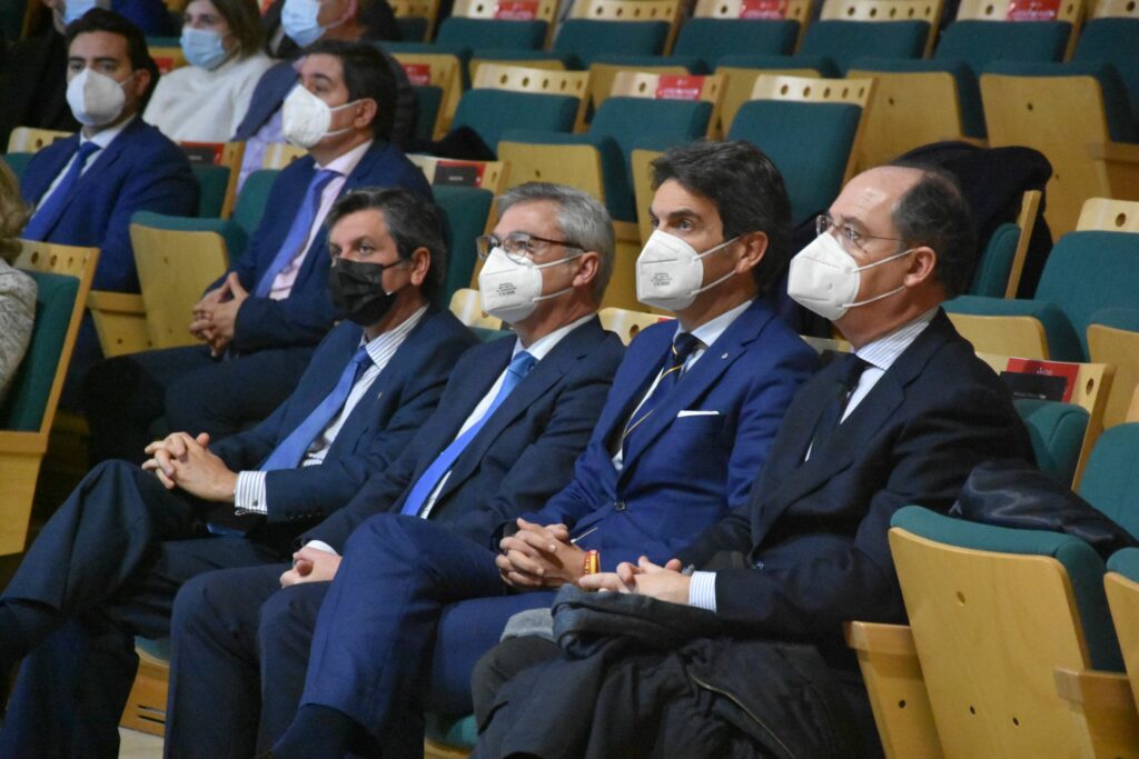 1 DSC 5100 &bull; CEU Andalucía reconoce la excelencia de su comunidad educativa en la XXV edición de la Noche de San Pablo