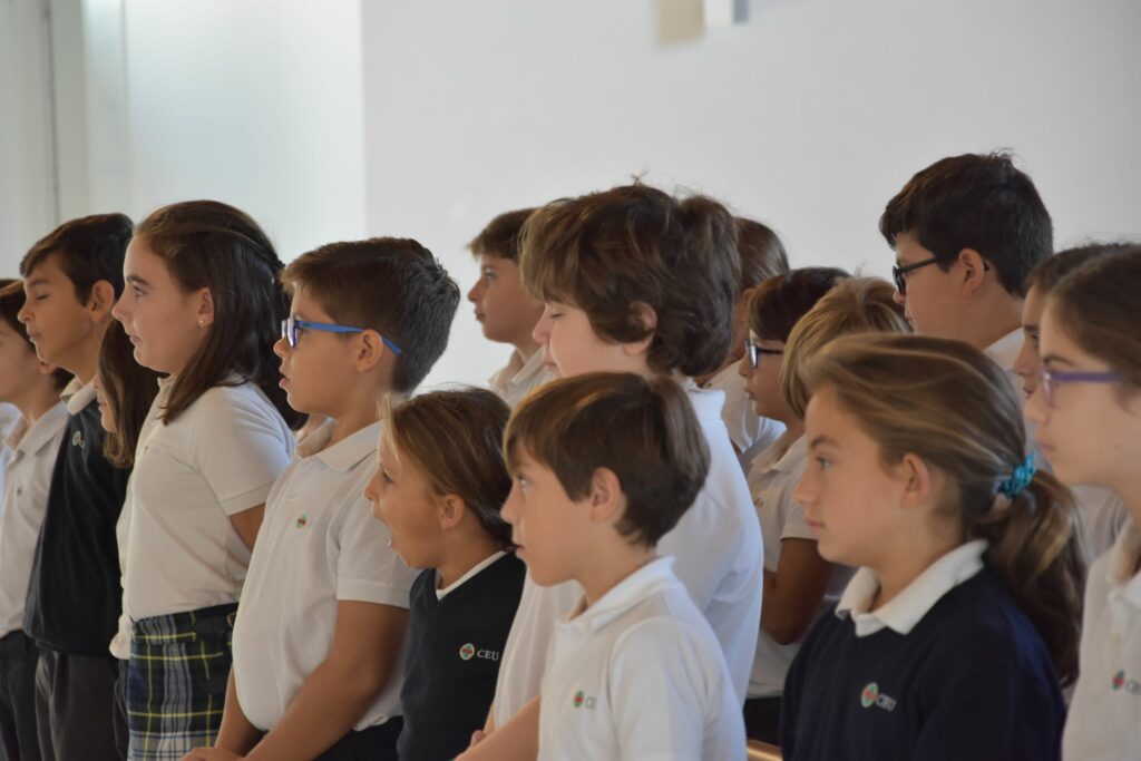 1 DSC 5174 &bull; Alumnos del Colegio CEU San Pablo Sevilla participan en el ‘Rito de Paso’, a una nueva etapa de Catequesis