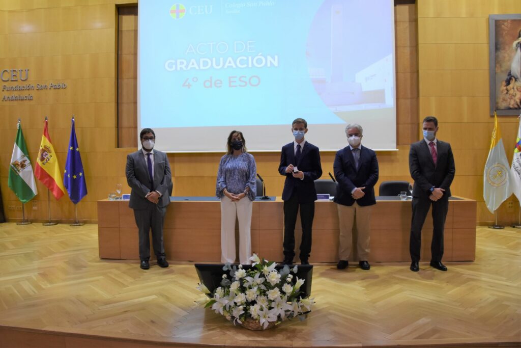 1 DSC 5285 R &bull; Graduación de los alumnos de 4º de ESO del Colegio CEU San Pablo Sevilla