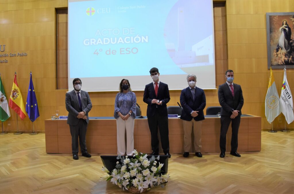 1 DSC 5375 R &bull; Graduación de los alumnos de 4º de ESO del Colegio CEU San Pablo Sevilla