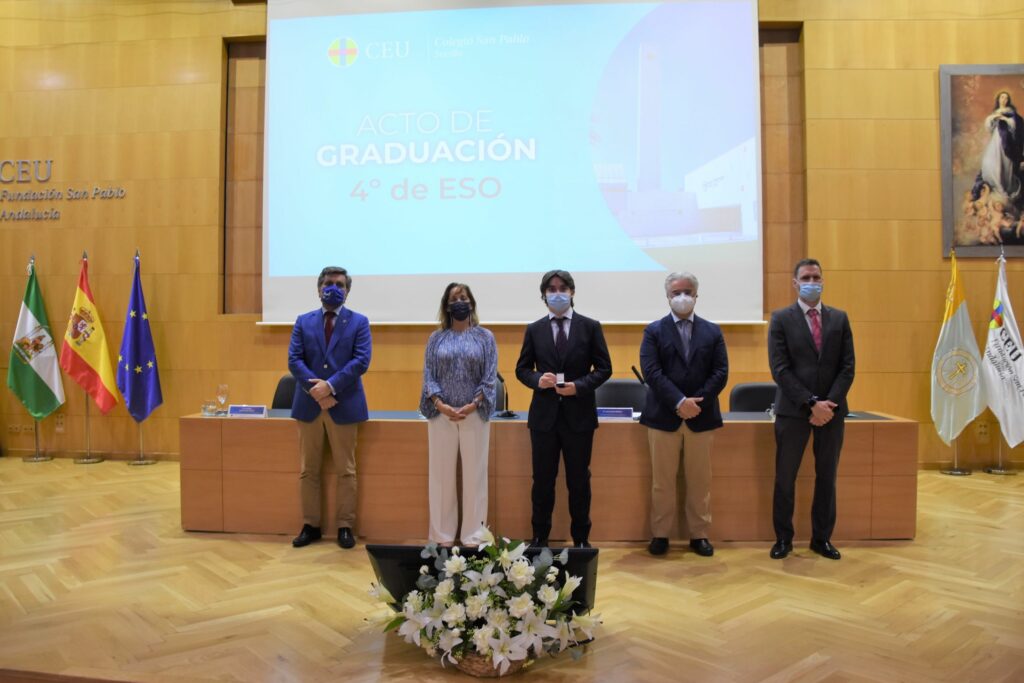 1 DSC 5494R 1 &bull; Graduación de los alumnos de 4º de ESO del Colegio CEU San Pablo Sevilla