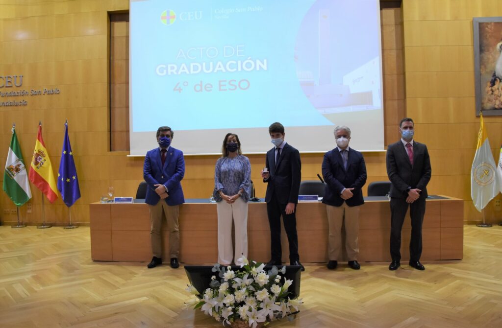 1 DSC 5512R 1 &bull; Graduación de los alumnos de 4º de ESO del Colegio CEU San Pablo Sevilla