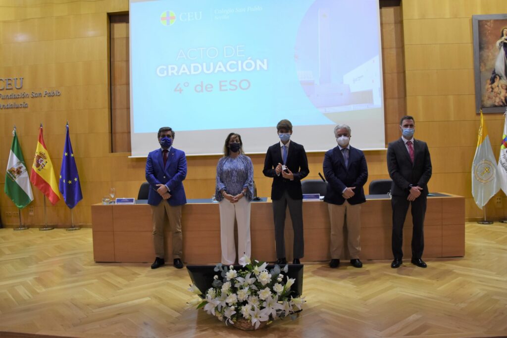 1 DSC 5528R 1 &bull; Graduación de los alumnos de 4º de ESO del Colegio CEU San Pablo Sevilla