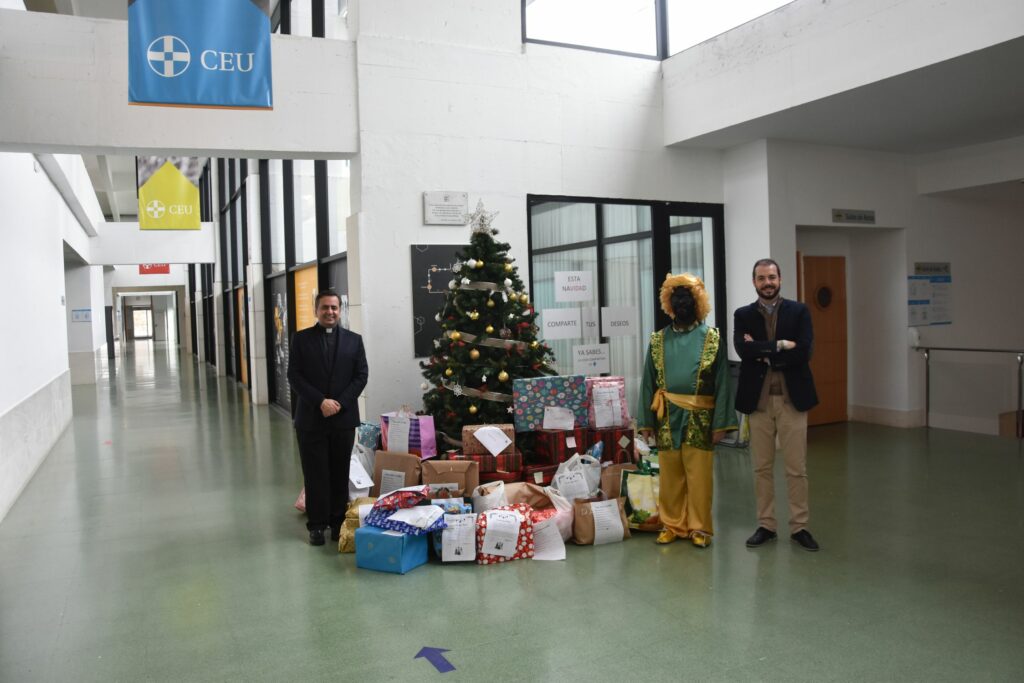 1 DSC 5573 • CEU Andalucía celebra la buena acogida de su Campaña de Navidad 2022 “La vida compartida es más”