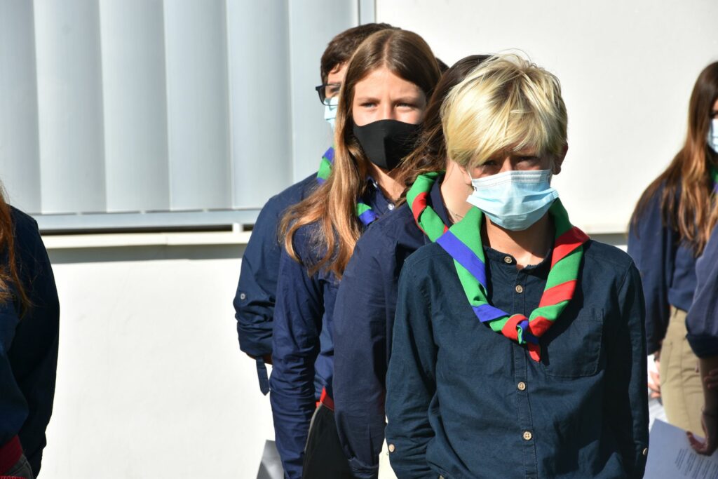 1 DSC 6421 &bull; Visita del Comandante Naval de Sevilla, Javier Albert Pérez, al Colegio CEU San Pablo Sevilla para conocer el grupo Scout del Mar del centro
