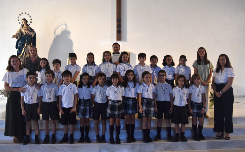 1 DSC 6442 &bull; El Colegio CEU San Pablo Sevilla celebra la renovación de las Promesas del Bautismo