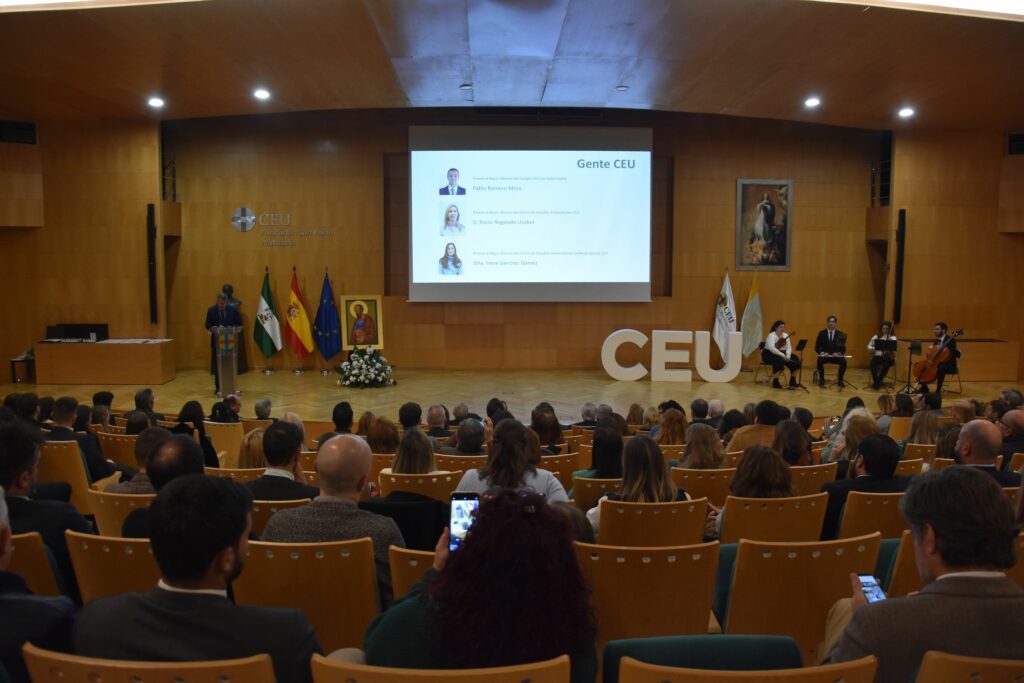 1 DSC 6569 &bull; CEU Andalucía celebra la XXVI Noche de San Pablo y premia la excelencia de su comunidad educativa