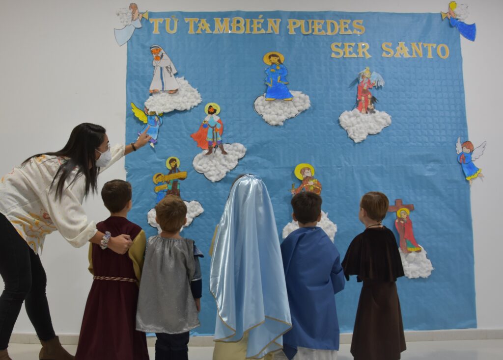 1 DSC 6687 &bull; "La Santidad Vence", el Día de Todos los Santos en el Colegio CEU San Pablo Sevilla
