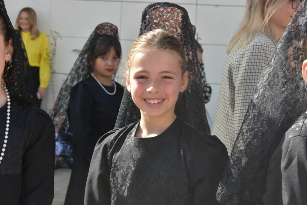 1 DSC 7013 &bull; Celebración de la tradicional procesión del Viernes de Dolores en el Colegio CEU San Pablo Sevilla