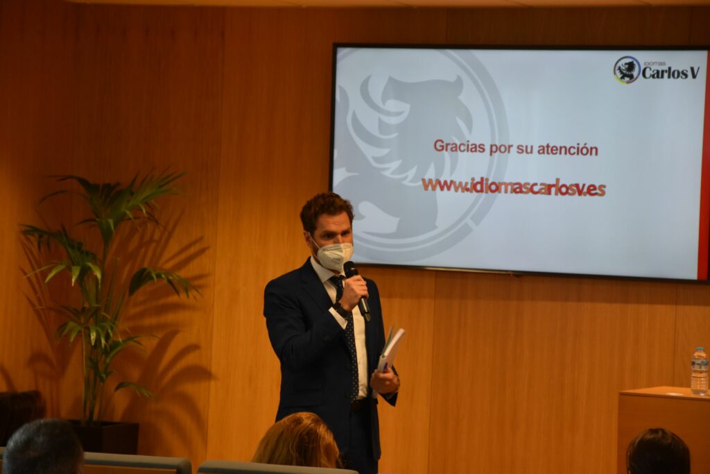 1 DSC 7220 Gonzalo &bull; Presentación del programa ‘Inmersión Lingüística’ en Dublín para los alumnos de 3º y 4º de Educación Secundaria del Colegio CEU San Pablo Sevilla