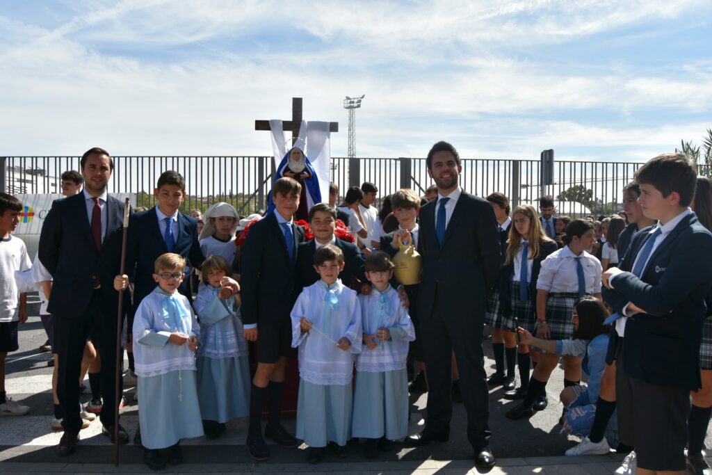 1 DSC 7295 &bull; Celebración de la tradicional procesión del Viernes de Dolores en el Colegio CEU San Pablo Sevilla