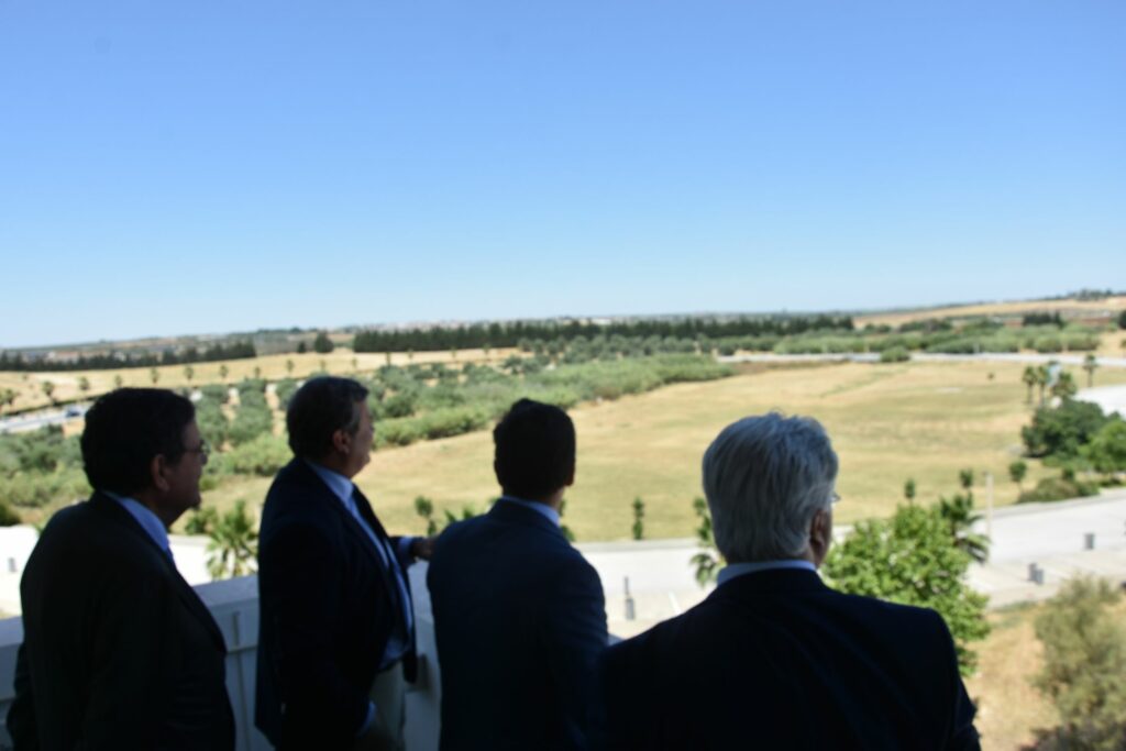 1 DSC 7644 1 &bull; El consejero de Educación y Deportes, Manuel Alejandro Cardenete, visita el Campus CEU Andalucía