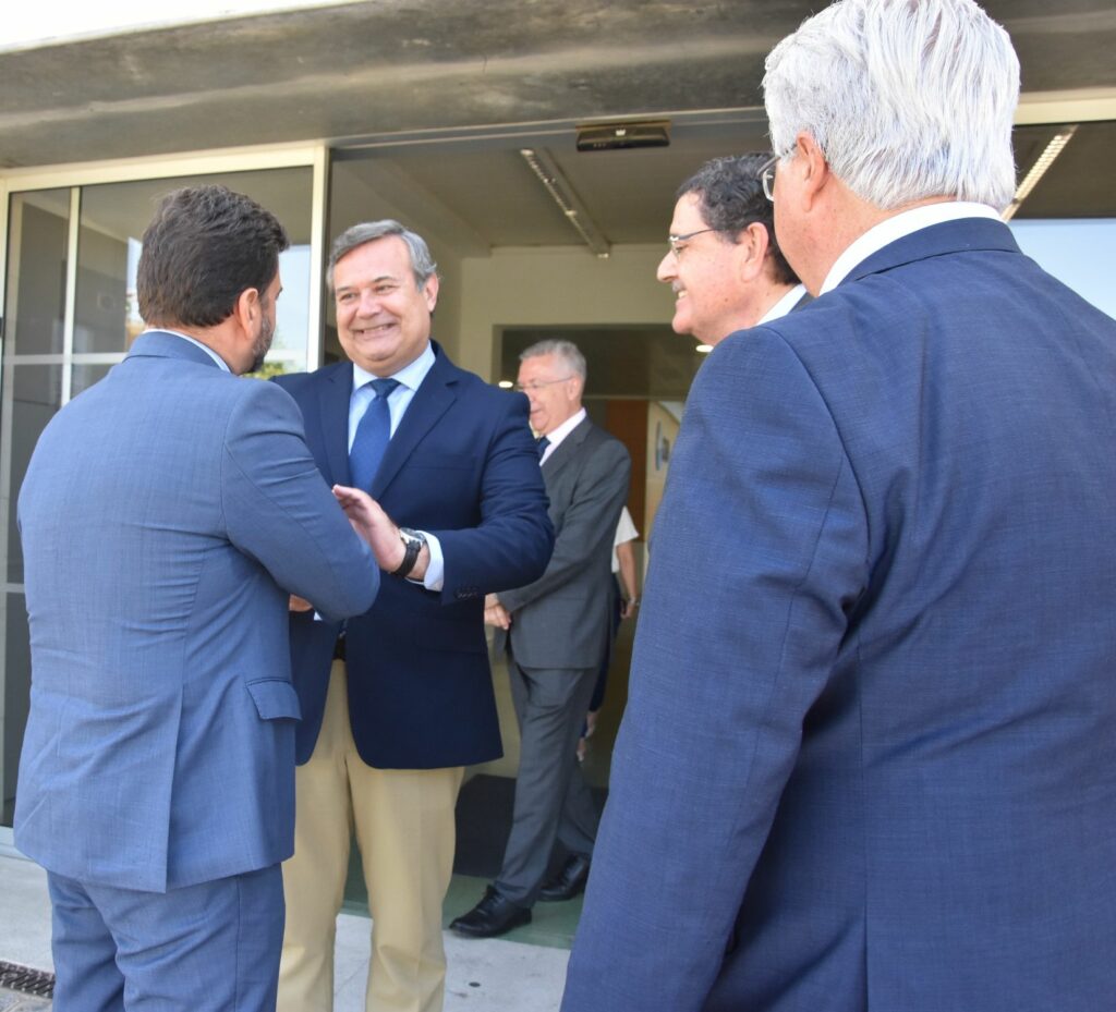 1 DSC 7697 &bull; El consejero de Educación y Deportes, Manuel Alejandro Cardenete, visita el Campus CEU Andalucía
