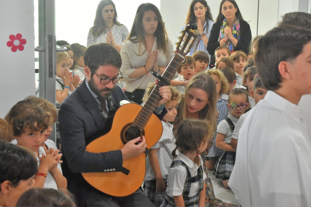 1 DSC 8251 &bull; El Colegio CEU San Pablo Sevilla celebra la procesión del Corpus Christi