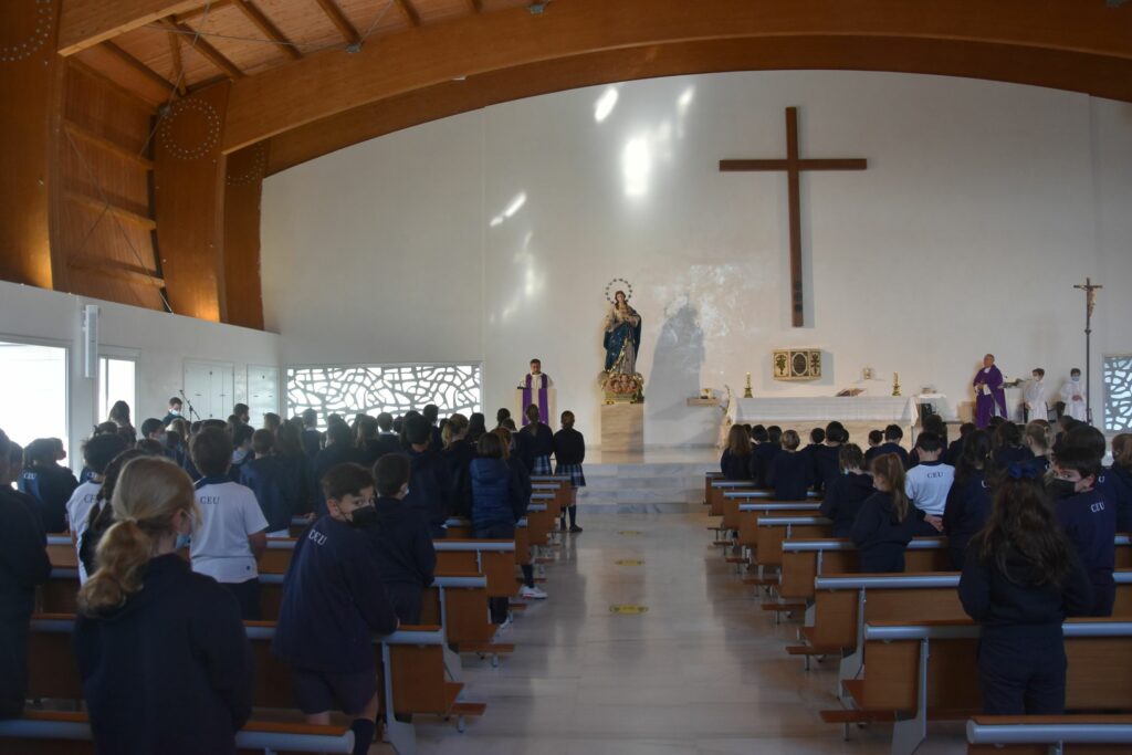1 DSC 8352 &bull; CEU Andalucía celebra el Miércoles de Ceniza