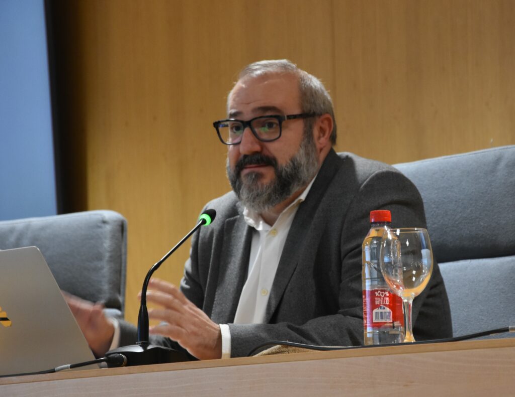 1 DSC 9127 &bull; El reto de ser una familia en la era digital, nueva edición del Aula de Familia del Colegio CEU San Pablo Sevilla