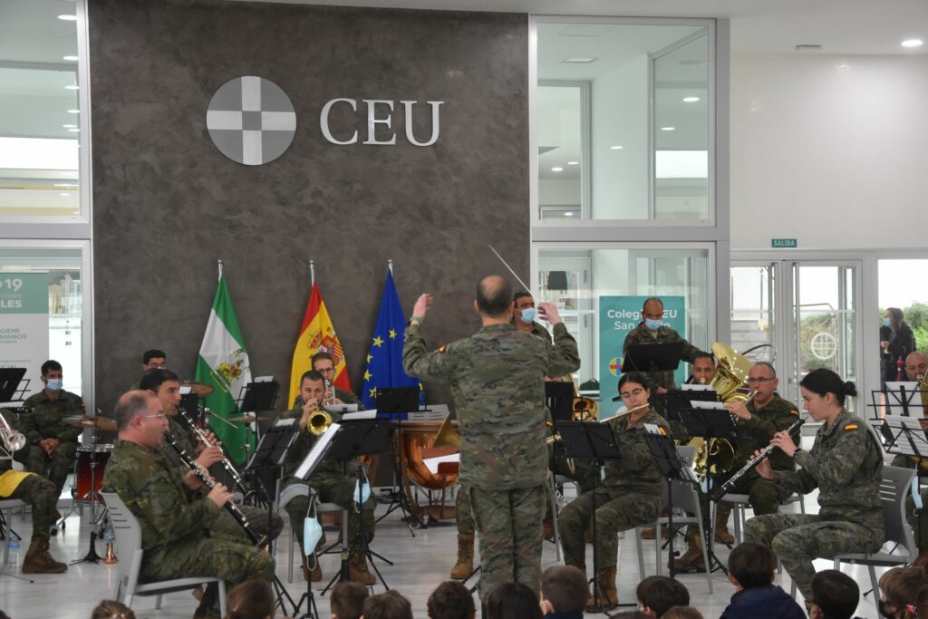 1 DSC 9363 1 &bull; Concierto de Cuaresma en el del Colegio de CEU San Pablo Sevilla, a cargo de la Banda de Capitanía