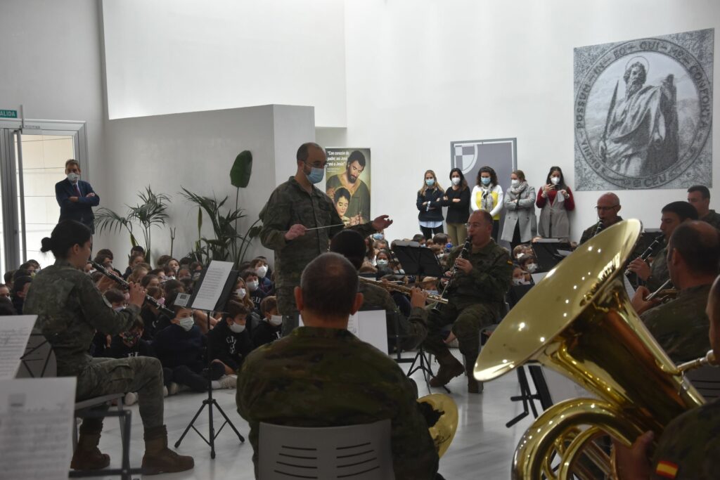 1 DSC 9369 &bull; Concierto de Cuaresma en el del Colegio de CEU San Pablo Sevilla, a cargo de la Banda de Capitanía