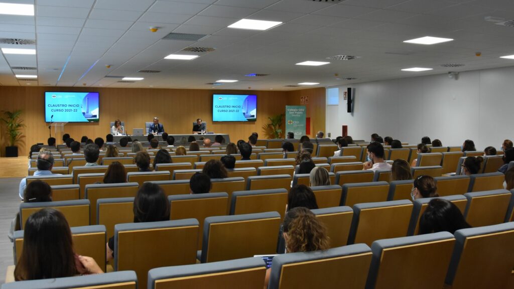 1 DSC 9588 • Primer claustro del curso 2021/2022 en el Colegio CEU San Pablo Sevilla