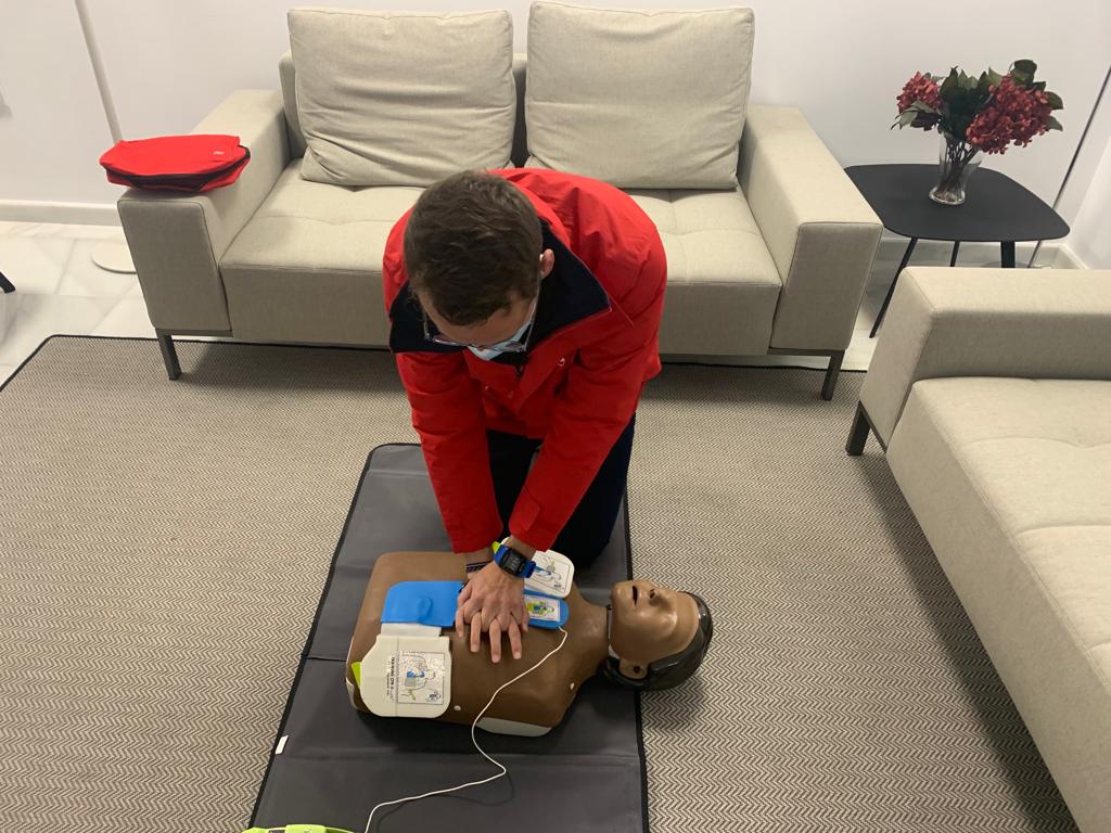 1 IMG 20220215 WA0017 &bull; Personal del Colegio CEU San Pablo Sevilla participa en un curso de RCP